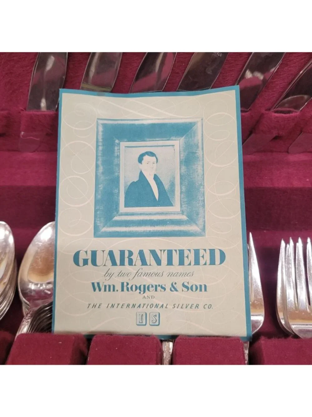 Wm Rogers Son Primrose 53 Pc IS Flatware SilverPlate 1950s In Wooden Chest